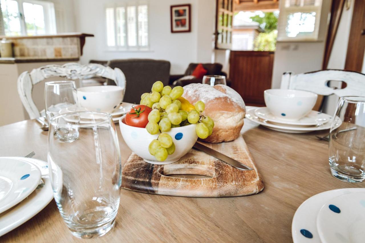 Chichester Cottage Funtington Екстериор снимка